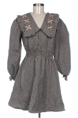 Sukienka Trendyol, Rozmiar L, Kolor Kolorowy, Cena 296,02 zł