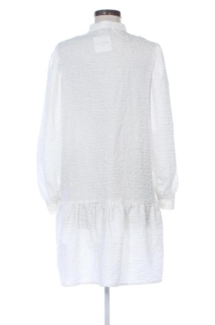 Ruha Unbranded, Méret M, Szín Fehér, Ár 10 049 Ft