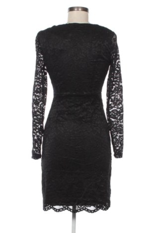 Рокля VILA, Размер XS, Цвят Черен, Цена 32,21 €