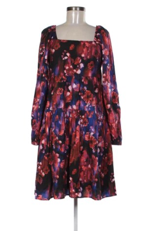 Kleid Vero Moda, Größe M, Farbe Mehrfarbig, Preis 21,00 €