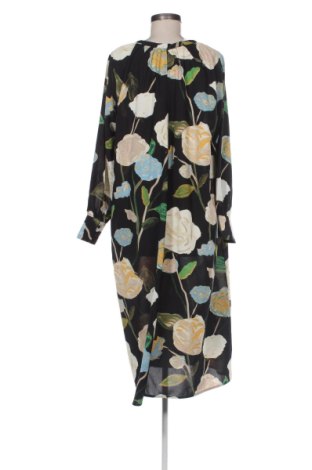 Рокля Vero Moda, Размер M, Цвят Многоцветен, Цена 17,46 €