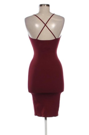 Sukienka Vintage Dressing, Rozmiar S, Kolor Czerwony, Cena 107,17 zł