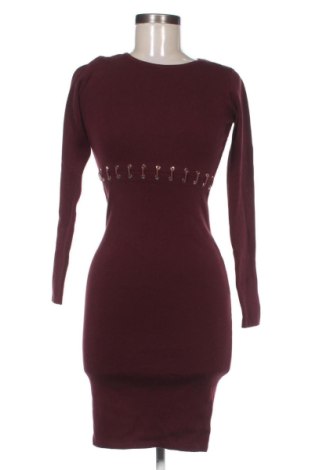 Sukienka Vintage Dressing, Rozmiar S, Kolor Czerwony, Cena 107,17 zł