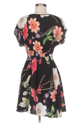 Šaty  Warehouse, Velikost M, Barva Vícebarevné, Cena  438,00 Kč