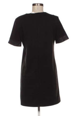 Рокля Zara, Размер M, Цвят Черен, Цена 14,31 €