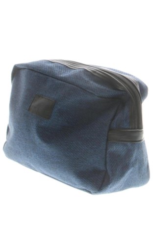 Несесер Daniel Hechter, Цвят Син, Цена 21,00 €