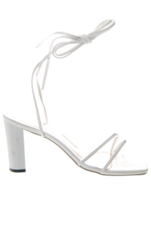 Сандали Unbranded, Размер 41, Цвят Бял, Цена 23,33 €