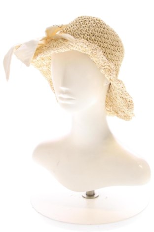 Шапка Unbranded, Цвят Бежов, Цена 11,75 €