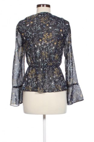 Γυναικεία μπλούζα Pieces, Μέγεθος S, Χρώμα Πολύχρωμο, Τιμή 1,99 €