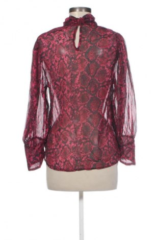 Дамска блуза Unbranded, Размер M, Цвят Многоцветен, Цена 1,02 €