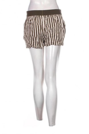 Dámské kraťasy  H&M, Velikost M, Barva Vícebarevné, Cena  89,00 Kč