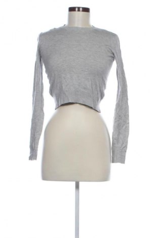 Dámský svetr Bershka, Velikost M, Barva Šedá, Cena  59,00 Kč