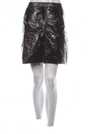 Кожена пола Hema, Размер M, Цвят Черен, Цена 2,04 €