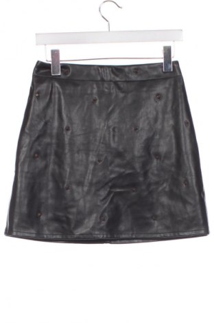 Кожена пола Unbranded, Размер M, Цвят Черен, Цена 2,04 €