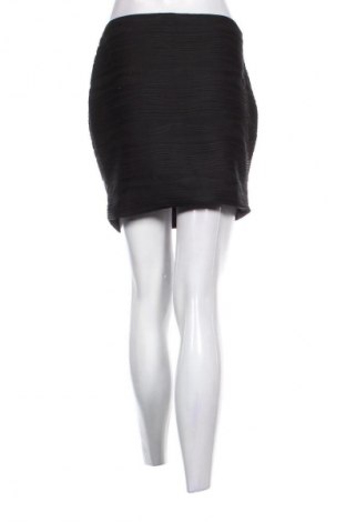 Пола Amisu, Размер L, Цвят Черен, Цена 2,04 €