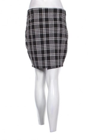 Пола Amisu, Размер M, Цвят Многоцветен, Цена 2,04 €