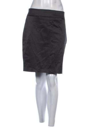 Пола Amisu, Размер M, Цвят Черен, Цена 2,55 €