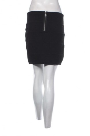 Пола Amisu, Размер M, Цвят Черен, Цена 2,04 €