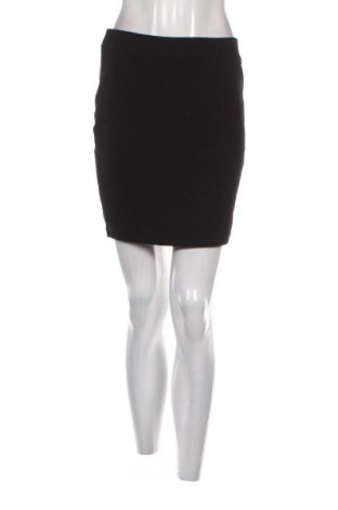 Пола Amisu, Размер M, Цвят Черен, Цена 2,55 €