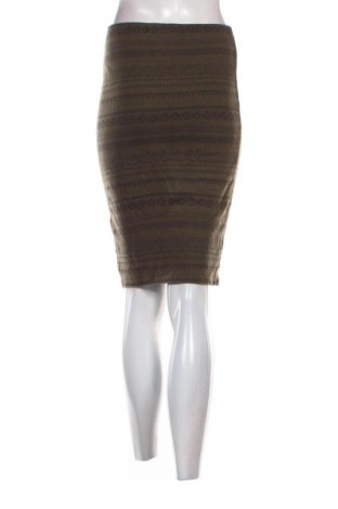 Пола Bershka, Размер M, Цвят Многоцветен, Цена 5,11 €