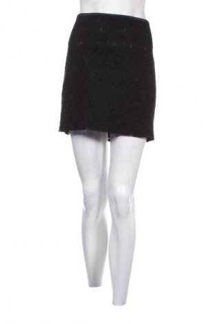 Пола C&A, Размер M, Цвят Черен, Цена 2,04 €