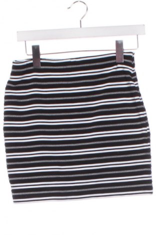 Пола C&A, Размер XS, Цвят Многоцветен, Цена 2,04 €