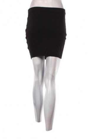 Пола Clockhouse, Размер M, Цвят Черен, Цена 2,04 €