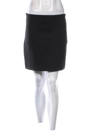 Пола Cubus, Размер M, Цвят Черен, Цена 2,04 €