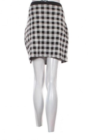 Пола Fb Sister, Размер L, Цвят Многоцветен, Цена 2,04 €