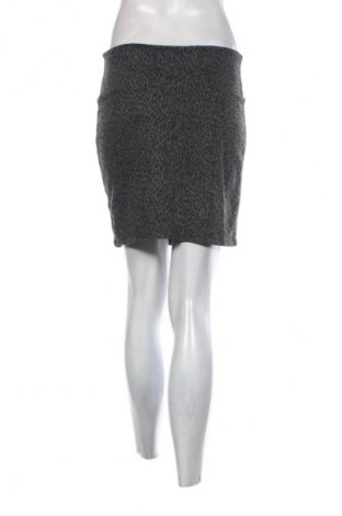 Пола Friday, Размер L, Цвят Многоцветен, Цена 2,04 €