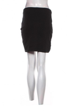 Пола Gina Tricot, Размер M, Цвят Черен, Цена 2,55 €