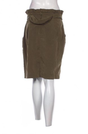 Пола Gina Tricot, Размер M, Цвят Зелен, Цена 2,55 €