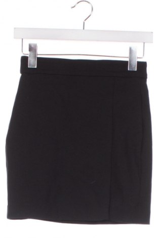 Пола H&M, Размер XS, Цвят Черен, Цена 2,04 €