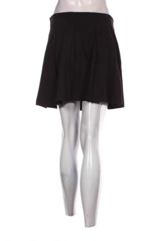 Пола H&M, Размер M, Цвят Черен, Цена 2,55 €