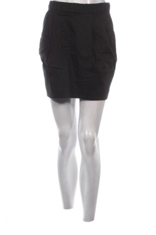 Пола H&M, Размер M, Цвят Черен, Цена 2,04 €