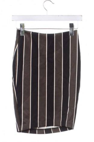 Пола H&M, Размер XS, Цвят Многоцветен, Цена 2,04 €