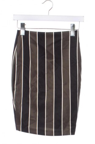 Пола H&M, Размер XS, Цвят Многоцветен, Цена 2,04 €