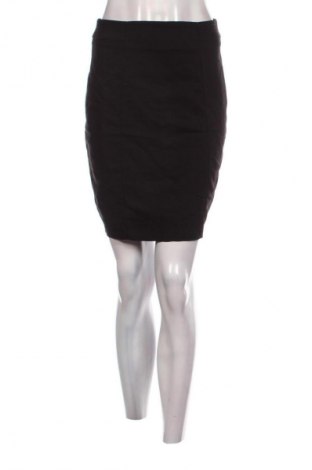 Пола H&M, Размер S, Цвят Черен, Цена 2,04 €