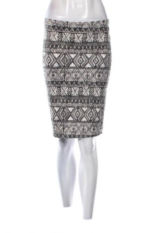 Пола H&M, Размер S, Цвят Многоцветен, Цена 2,04 €