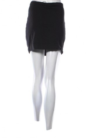 Пола H&M, Размер M, Цвят Черен, Цена 2,04 €