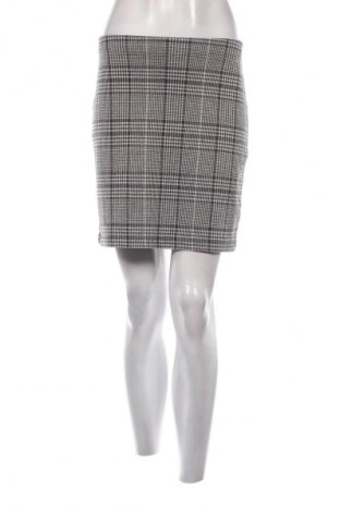 Пола H&M Divided, Размер S, Цвят Многоцветен, Цена 2,04 €