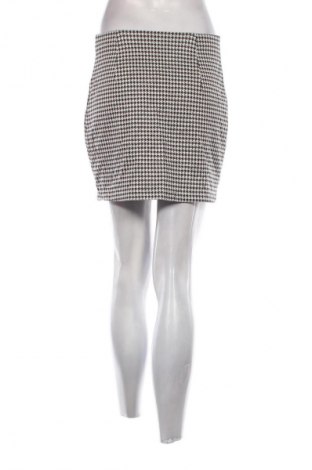 Пола H&M Divided, Размер S, Цвят Многоцветен, Цена 2,04 €