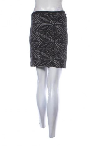 Пола H&M Divided, Размер L, Цвят Многоцветен, Цена 2,55 €