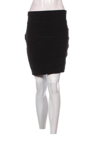 Пола H&M Mama, Размер S, Цвят Черен, Цена 2,04 €