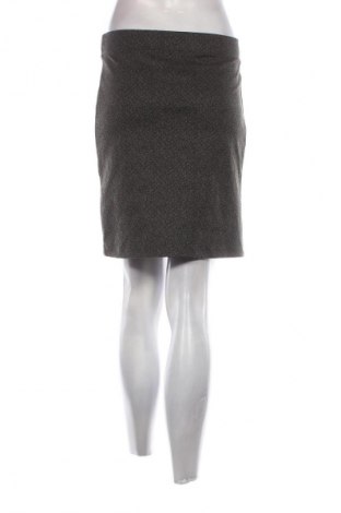 Пола Hema, Размер S, Цвят Многоцветен, Цена 2,04 €