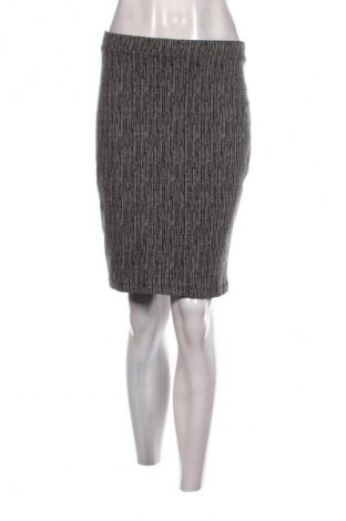 Пола Hema, Размер M, Цвят Многоцветен, Цена 2,04 €