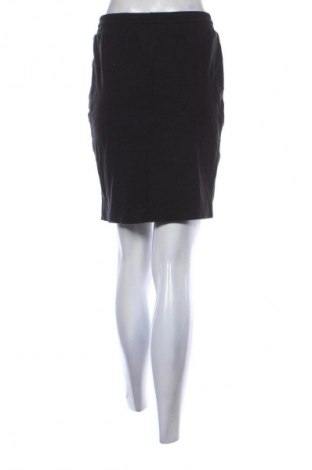 Пола Hema, Размер M, Цвят Черен, Цена 2,04 €