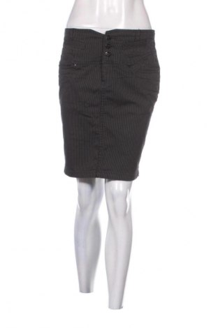 Пола House, Размер S, Цвят Многоцветен, Цена 2,04 €