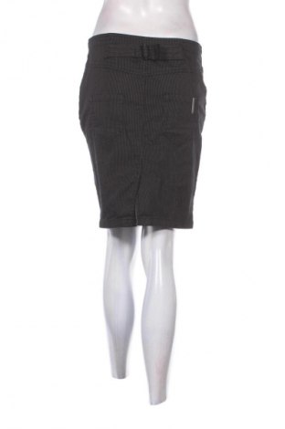 Пола House, Размер S, Цвят Многоцветен, Цена 2,04 €