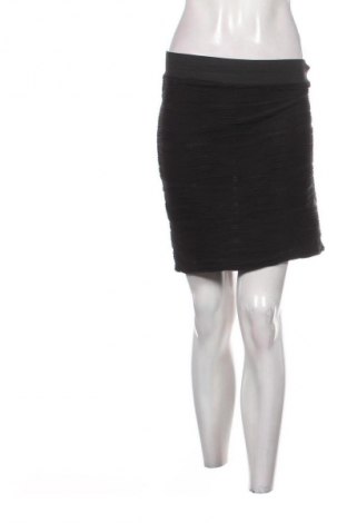 Пола Janina, Размер M, Цвят Черен, Цена 2,04 €